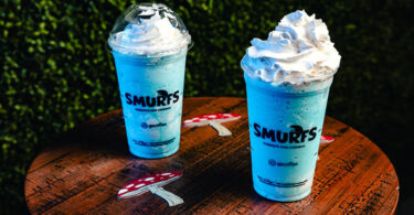Os Smurfs Go Coffee